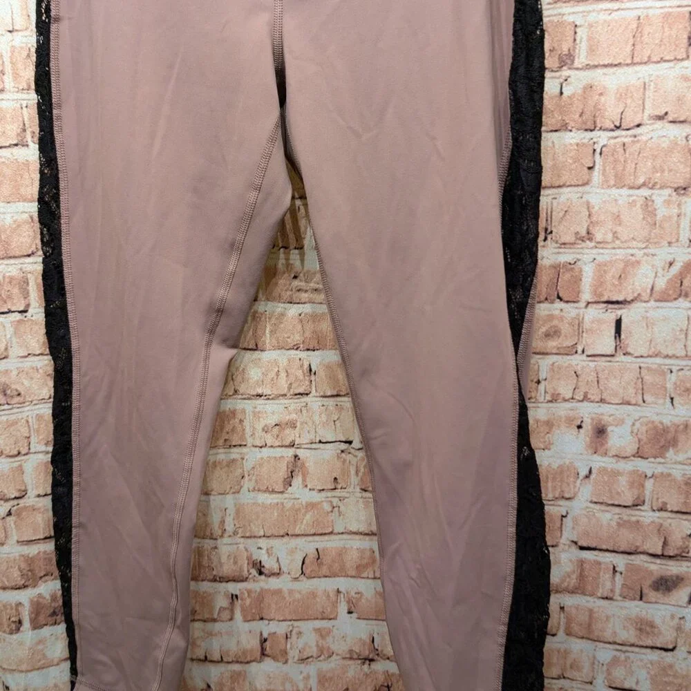 Walk Pop Leggings Pink with Black Side Panels Size Medium - Picture 3 of 12